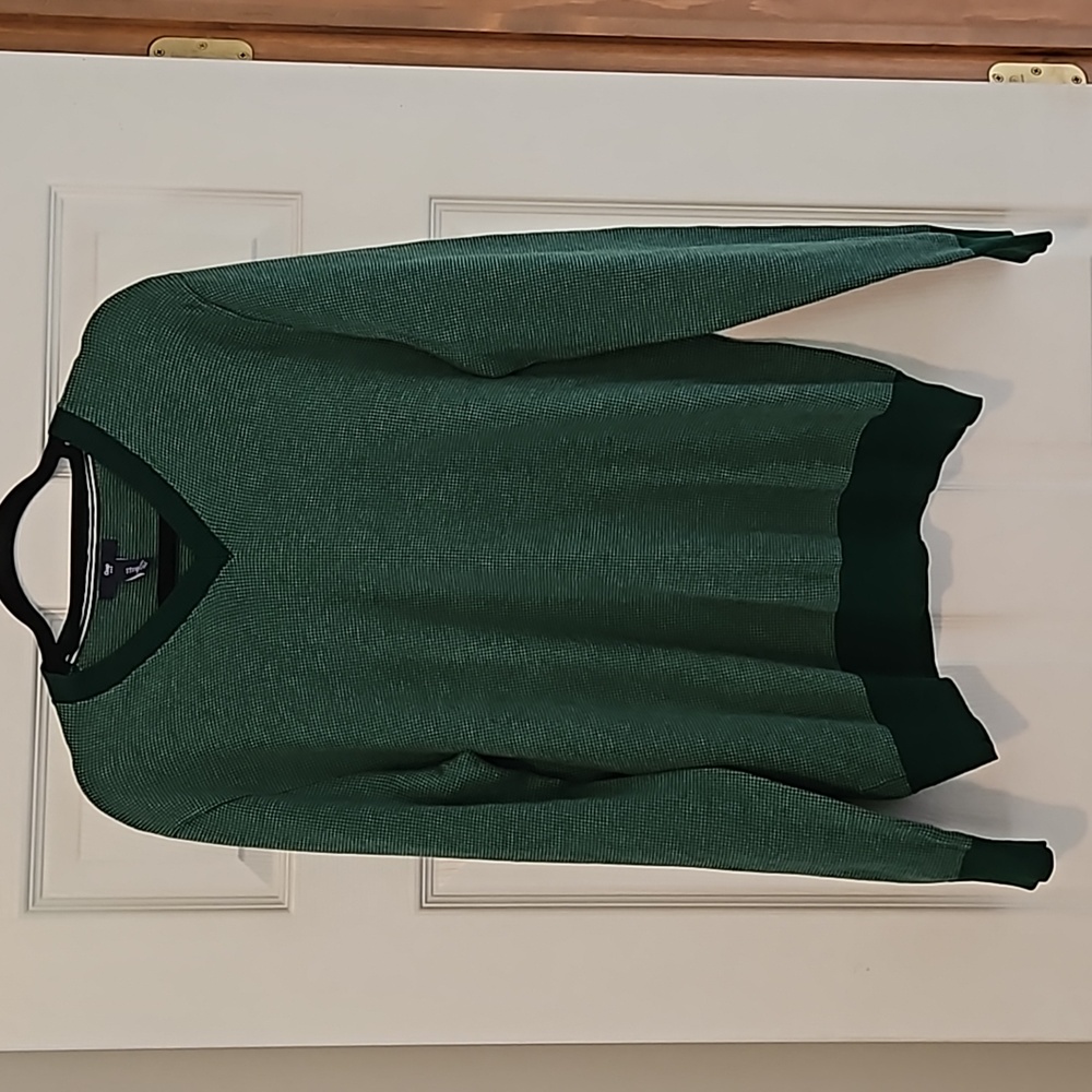 Gap knit v-neck sweater